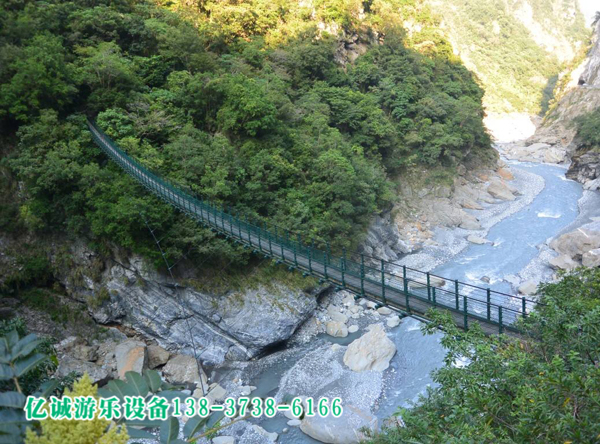 為什么現(xiàn)在的景區(qū)有很多的高空游樂設備