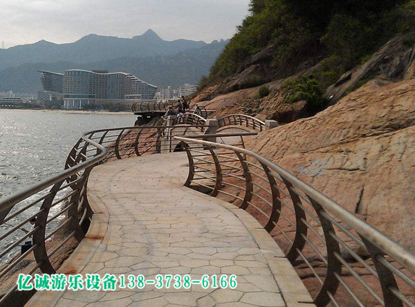 玻璃棧道的起源從哪里來？