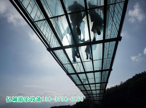 億誠游樂祝愿大家新春快樂