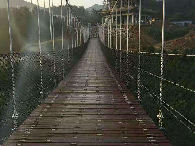 木質(zhì)吊橋
